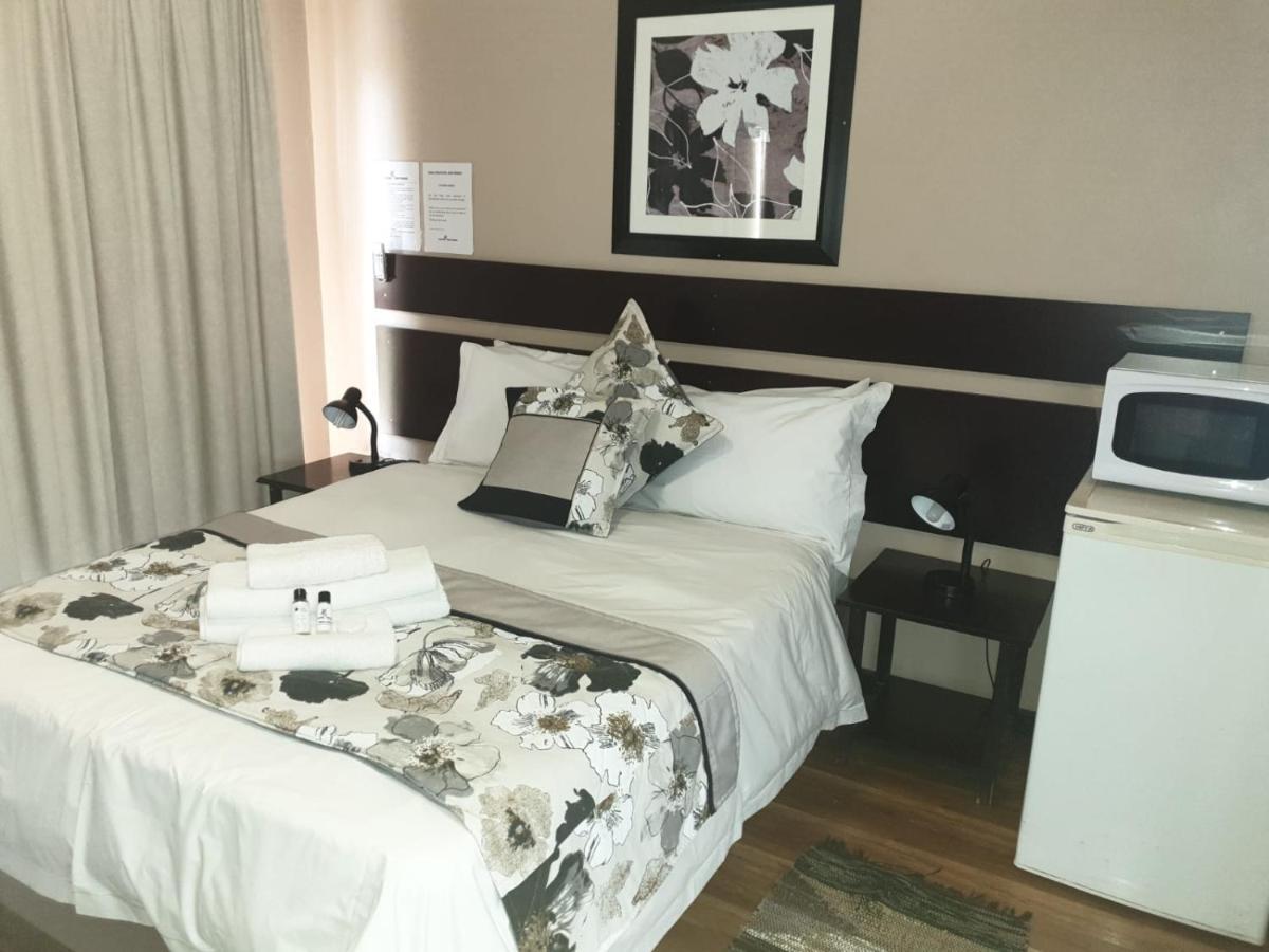Tsessebe Guesthouse ブルームフォンテーン エクステリア 写真