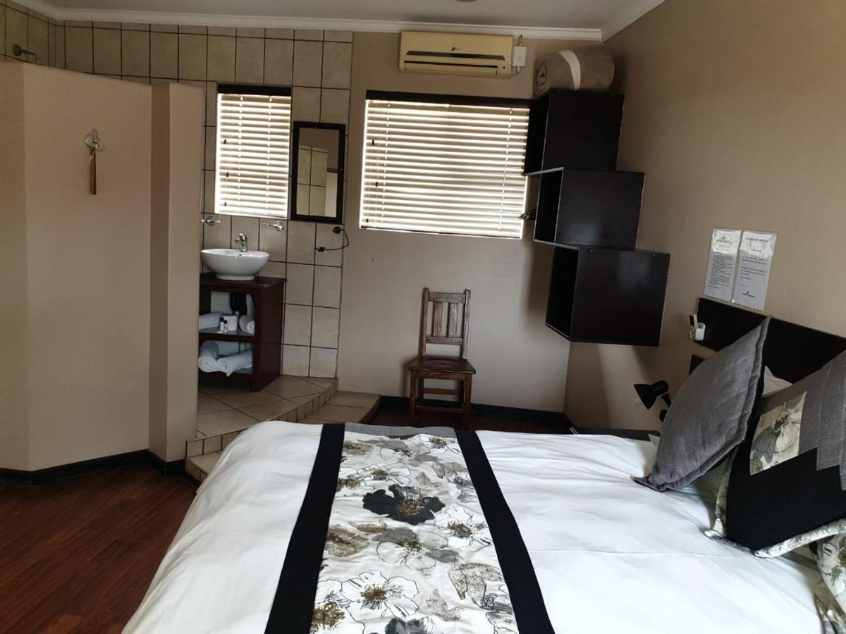 Tsessebe Guesthouse ブルームフォンテーン エクステリア 写真