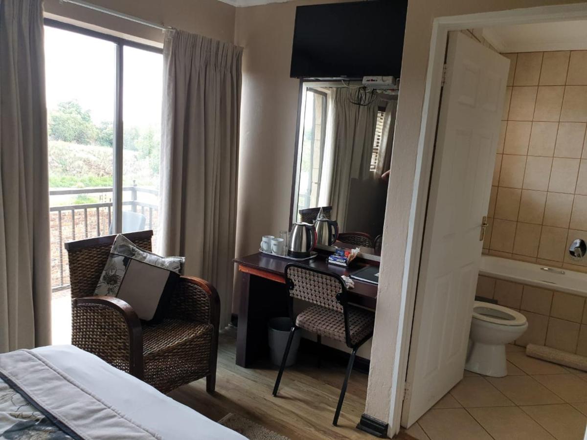 Tsessebe Guesthouse ブルームフォンテーン エクステリア 写真