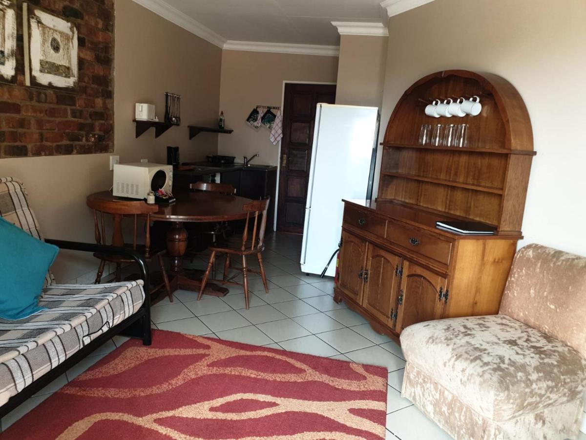 Tsessebe Guesthouse ブルームフォンテーン エクステリア 写真