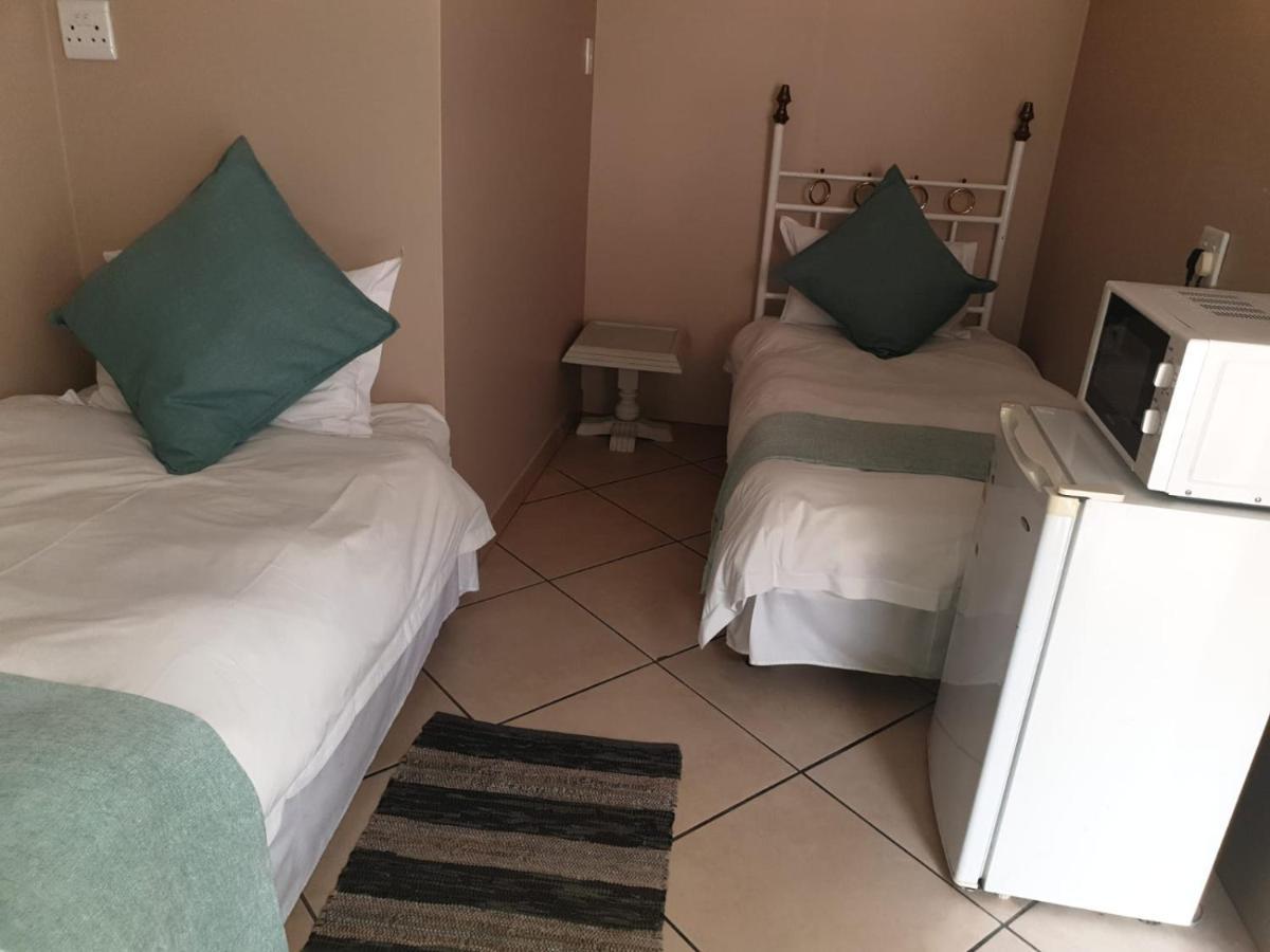 Tsessebe Guesthouse ブルームフォンテーン エクステリア 写真