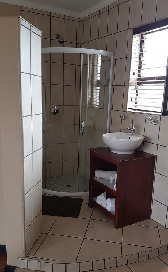 Tsessebe Guesthouse ブルームフォンテーン エクステリア 写真